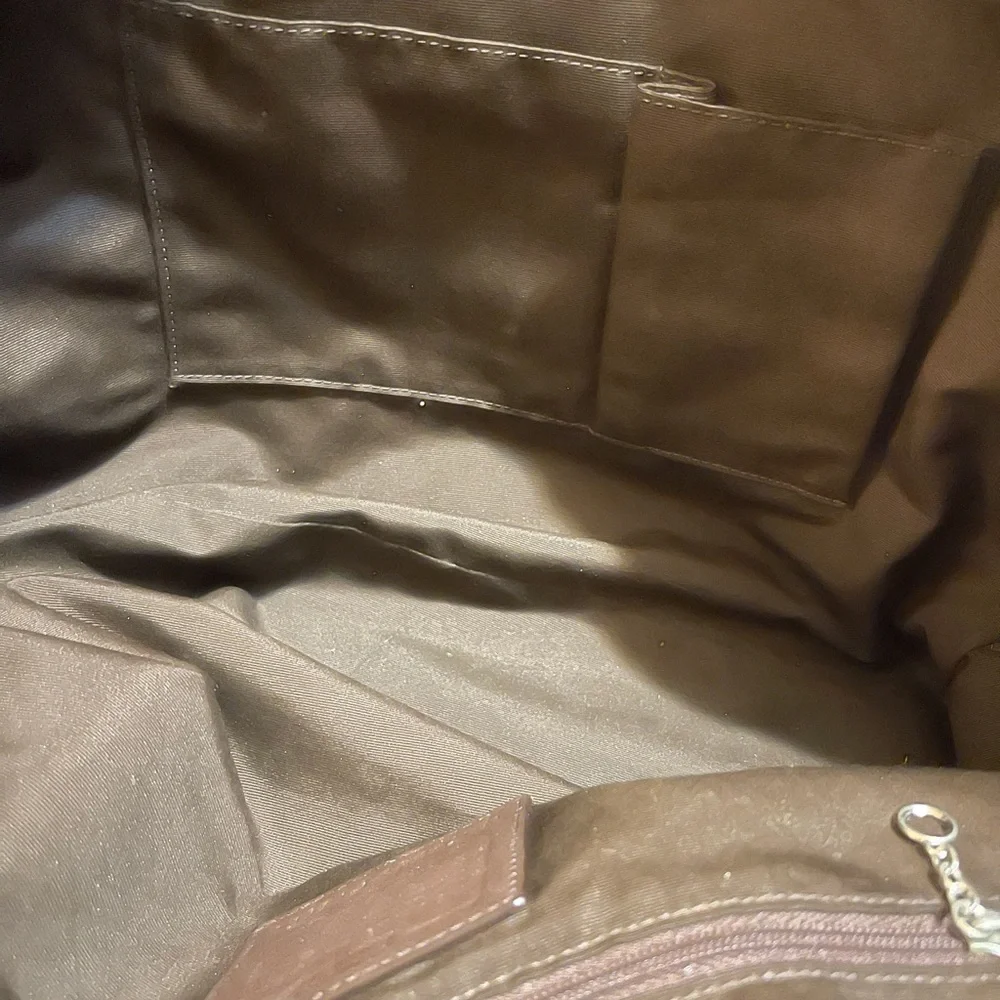 Purse - Picture 4 of 9